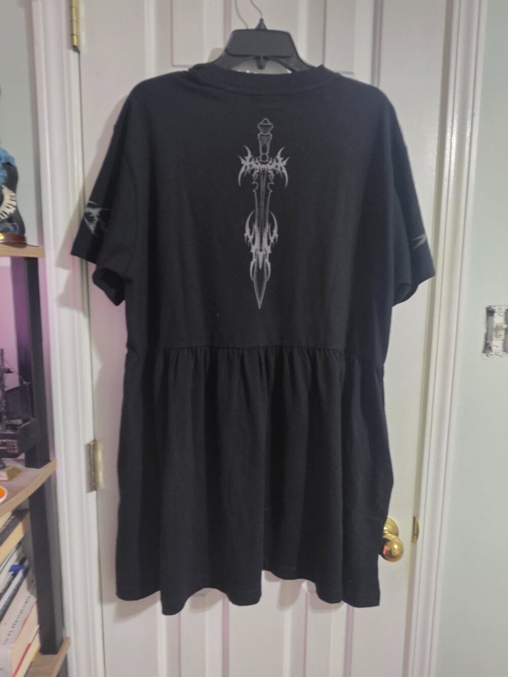 Mary Wyatt Smock Dress - Picture 6 of 6